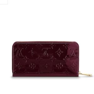 Louis Vuitton Zippy Wallet in Amarante